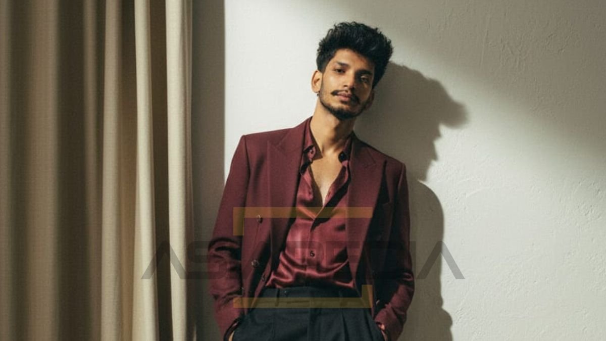 Anmol Masih (Entrepreneur, Photographer, Author) Biography